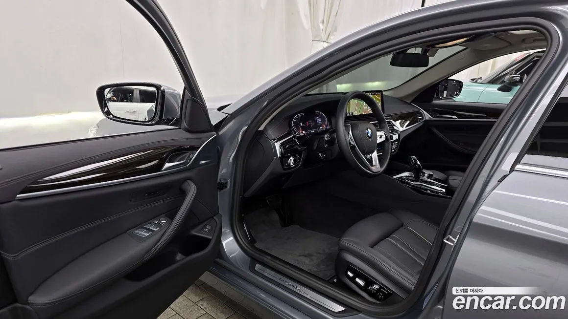 BMW 5-Series 2023 из KR, фото 6