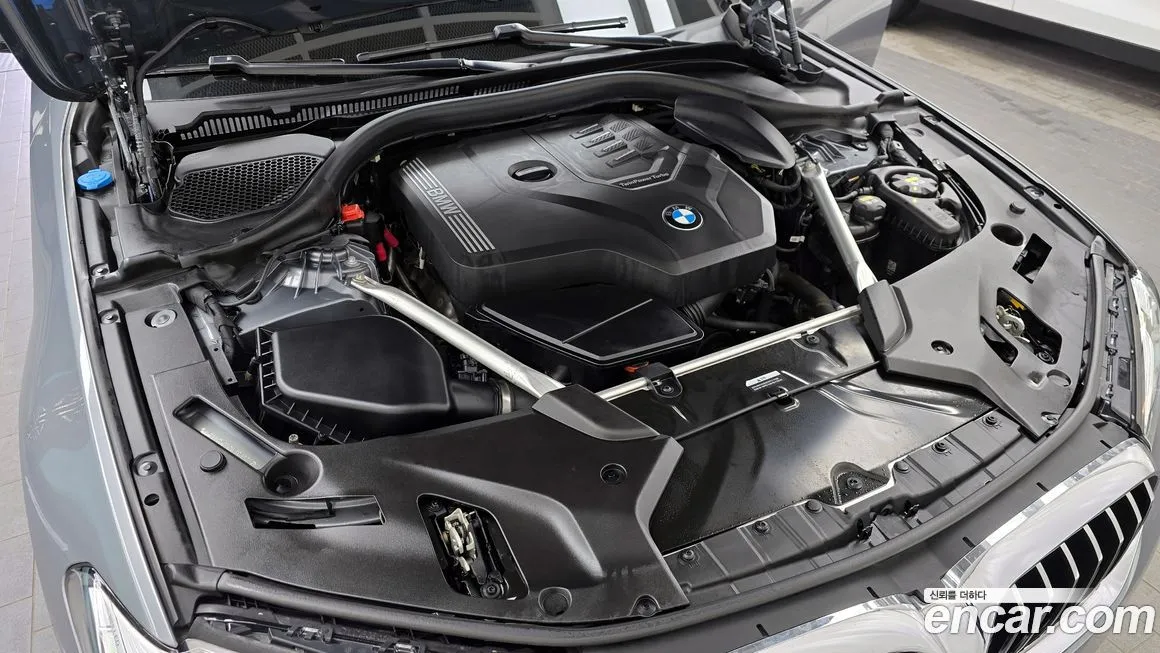 BMW 5-Series 2023 из KR, фото 9