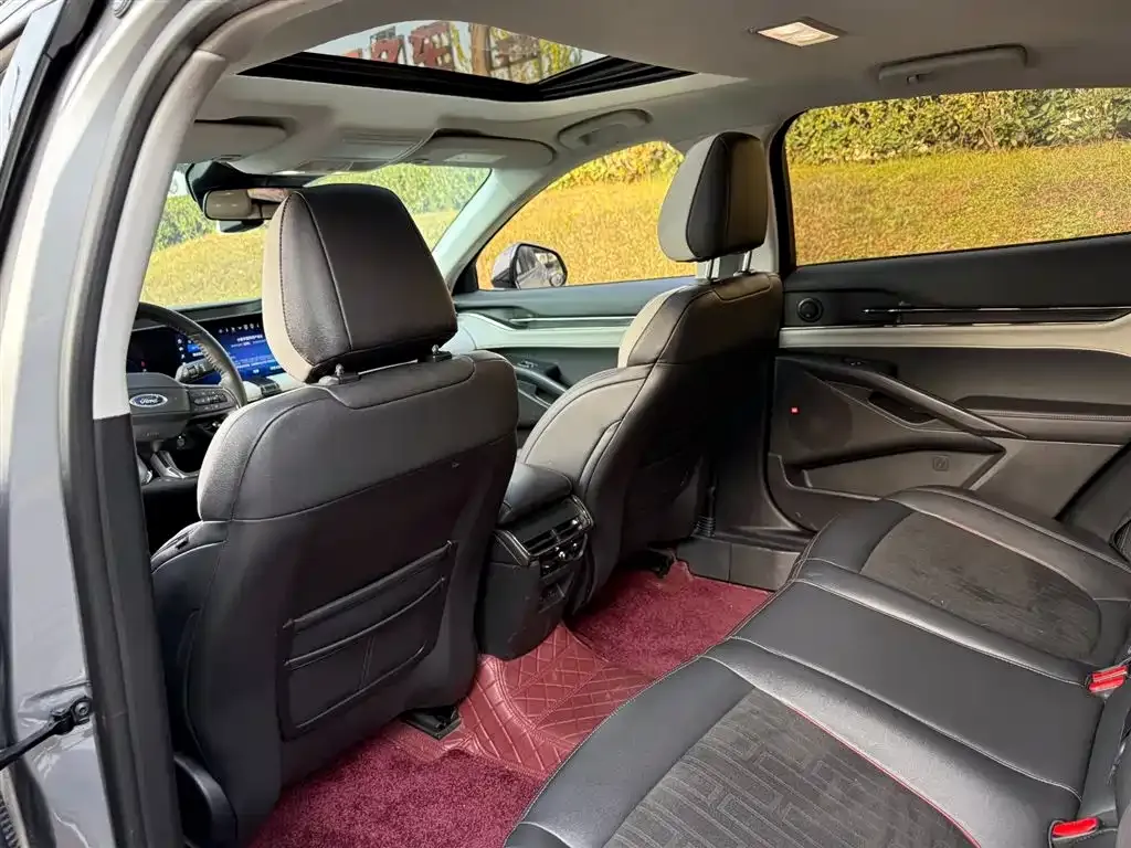 Ford Mondeo 2023 из CN, фото 3