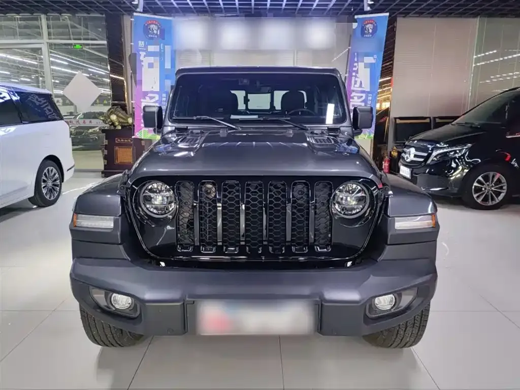 Jeep Gladiator 2023 из CN, фото 7