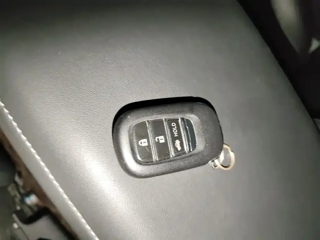Honda Accord — фото 9