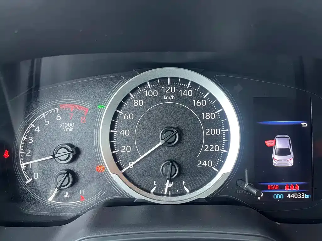 Toyota Corolla 2022 из CN, фото 7