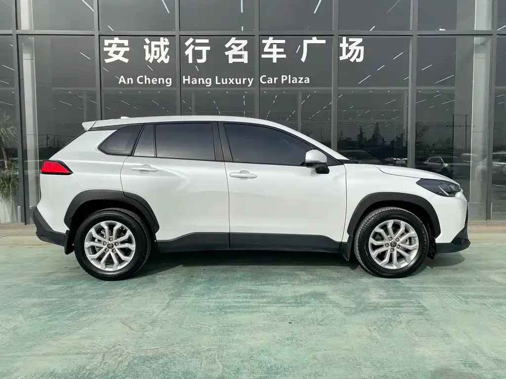 Toyota Frontlander 2024 из CN, фото 5