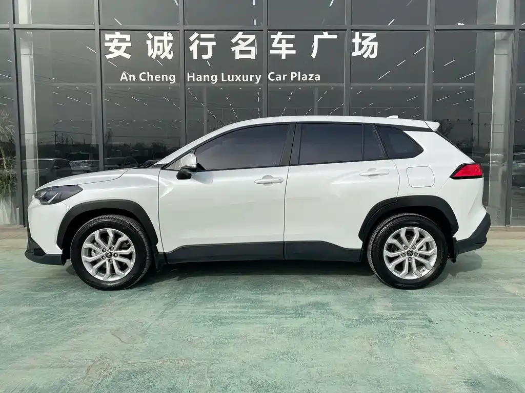 Toyota Frontlander 2024 из CN, фото 4