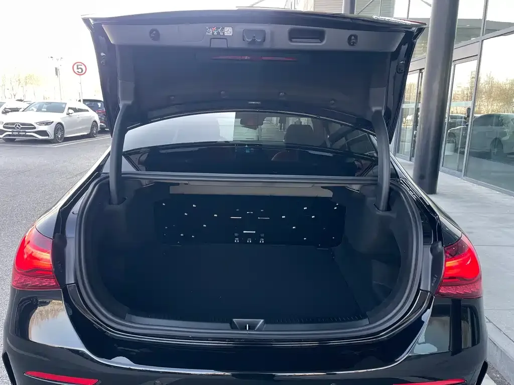 Mercedes-Benz A-Class AMG 2026 из CN, фото 2