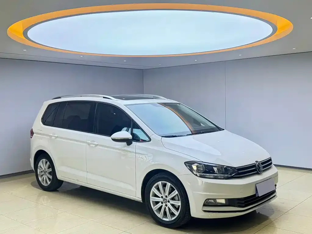 Volkswagen Touran 2021 из CN, фото 6