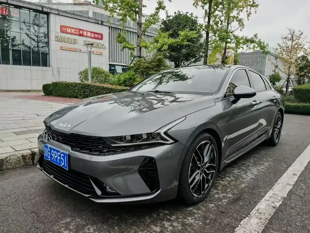 Kia K5 2023 из CN, фото 1