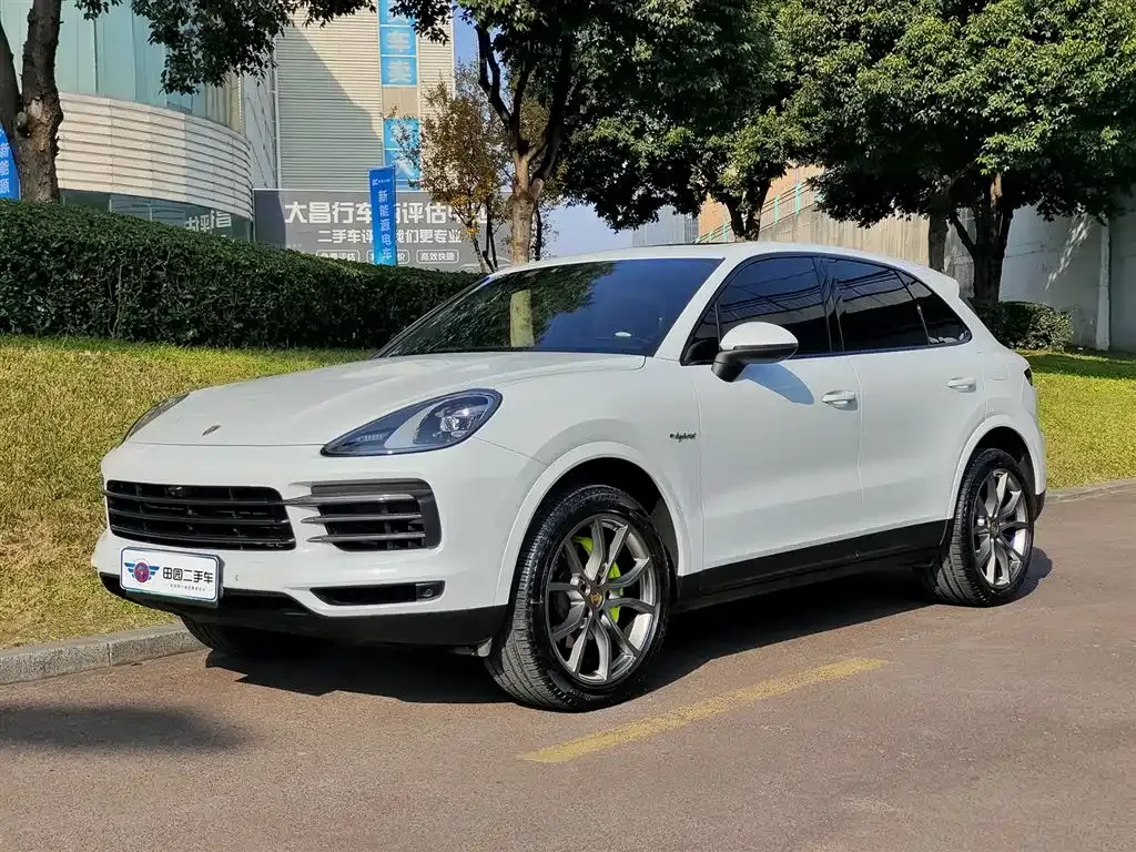 Porsche Cayenne Hybrid 2023 из CN, фото 1