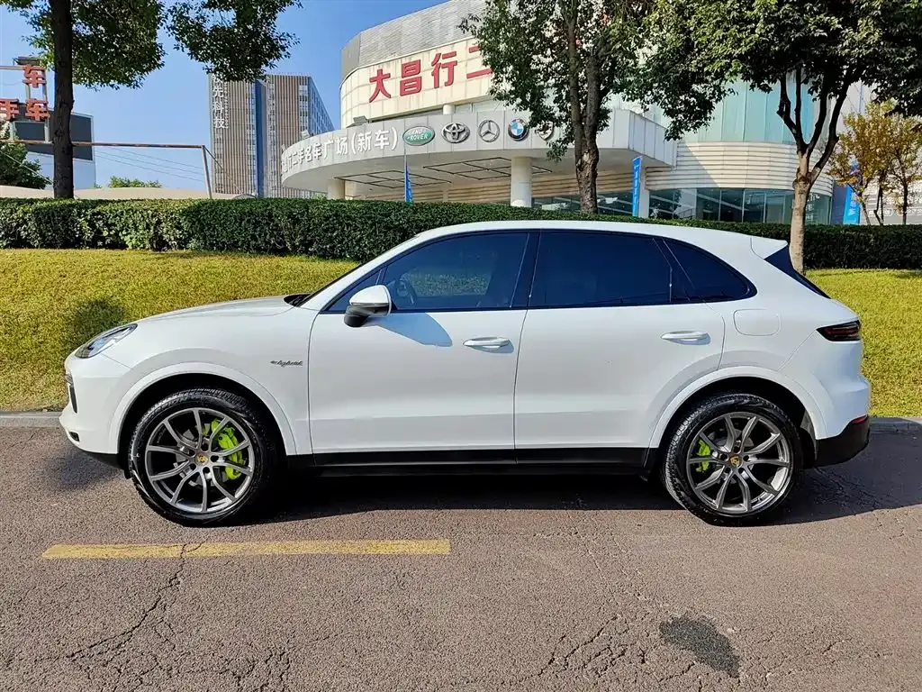 Porsche Cayenne Hybrid 2023 из CN, фото 9