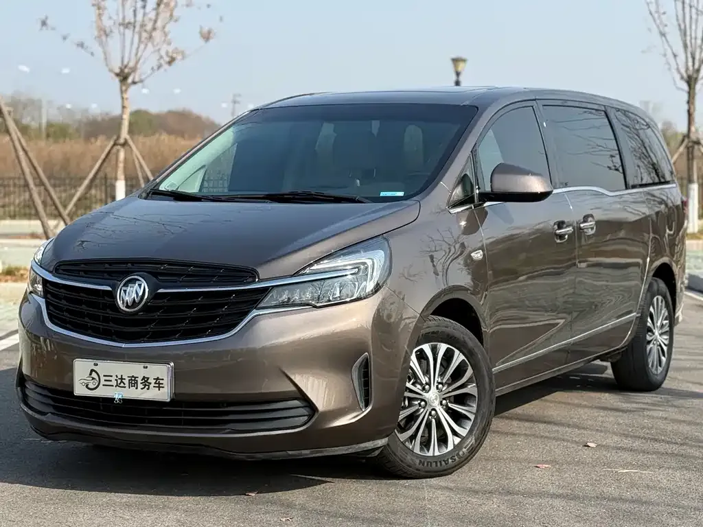 Buick GL8 2021 из CN, фото 2