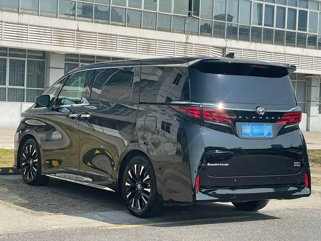 Toyota Alphard 2024 из CN, фото 4