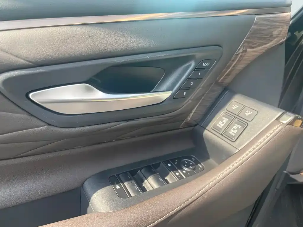 Toyota Alphard 2024 из CN, фото 8