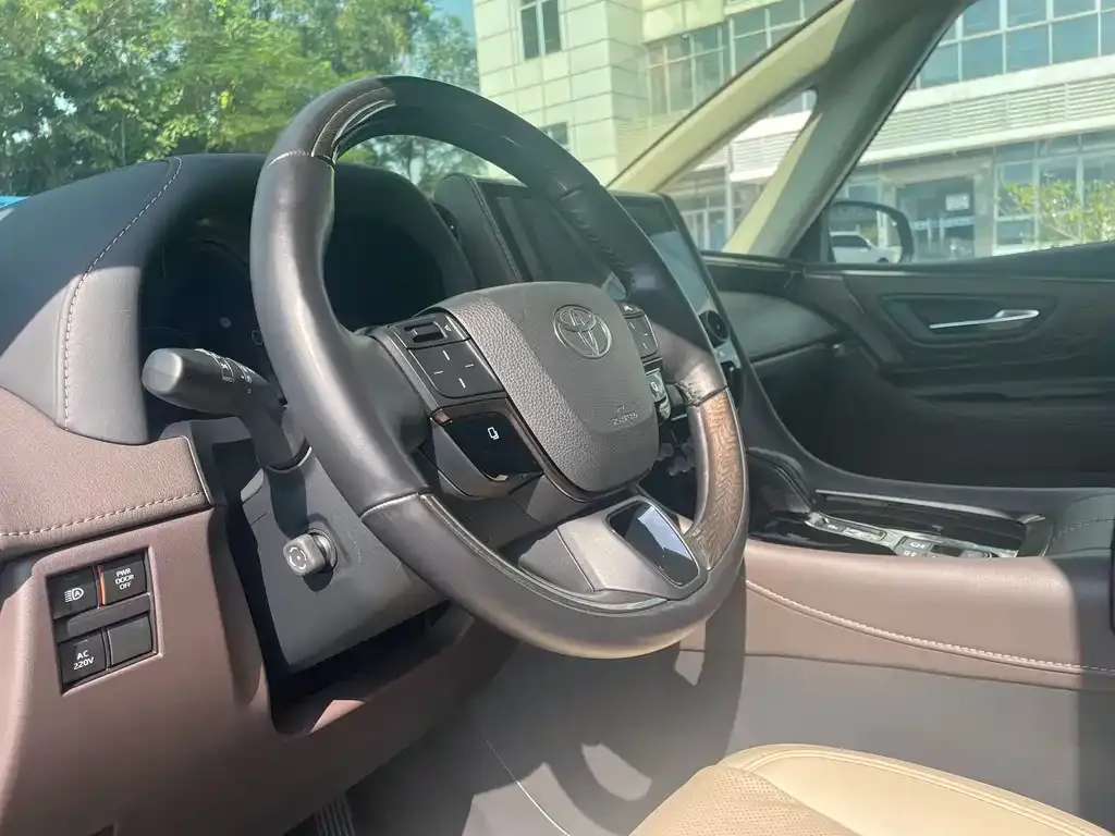 Toyota Alphard 2024 из CN, фото 7