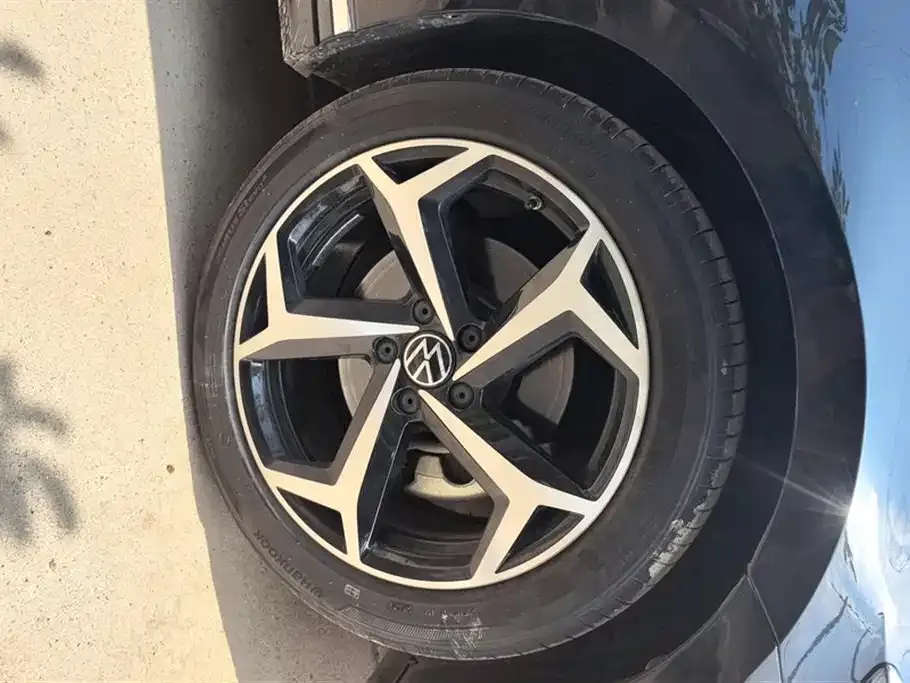 Volkswagen Magotan 2024 из CN, фото 8