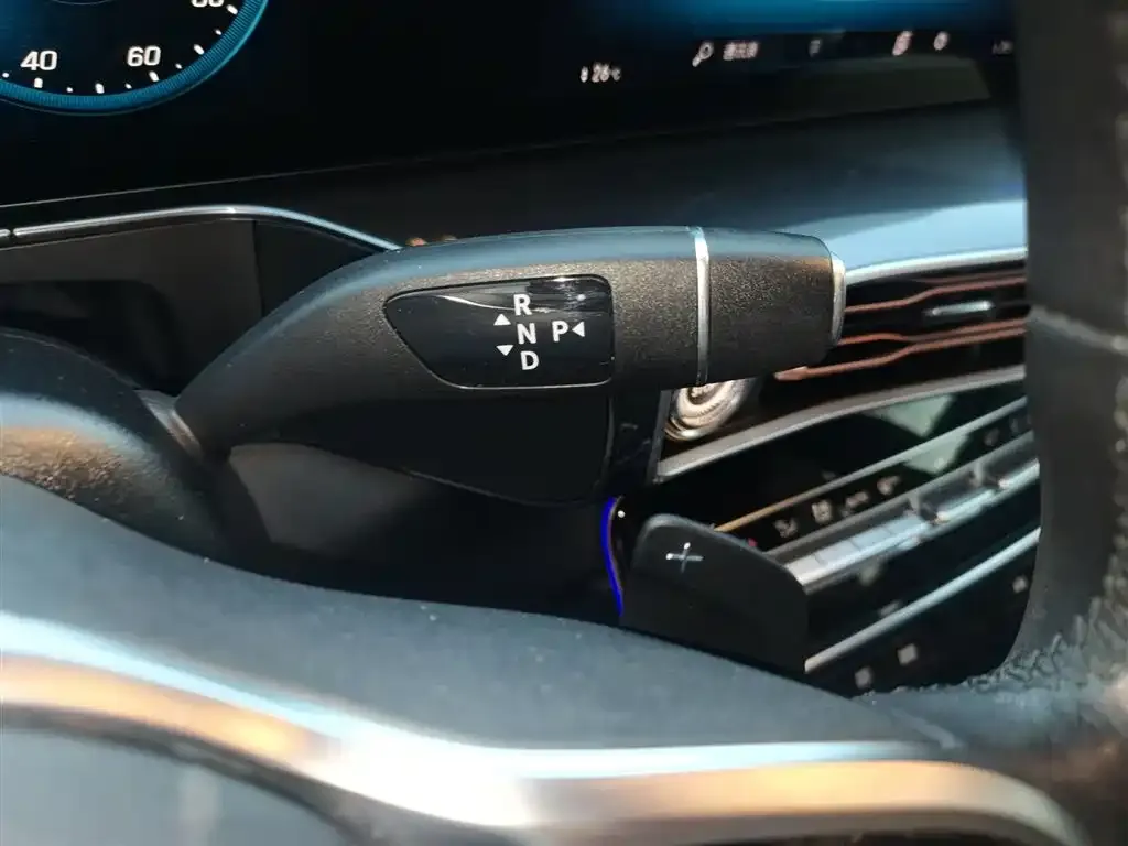 Mercedes-Benz EQC 2021 из CN, фото 9