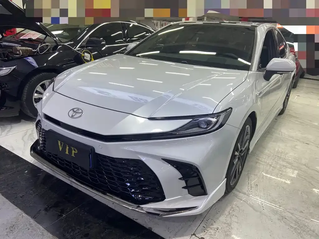 Toyota Camry 2024 из CN, фото 1