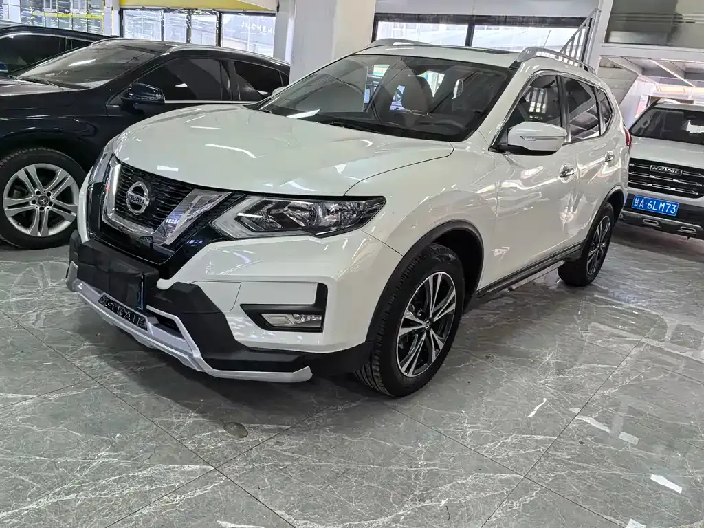 Nissan X-Trail 2022 из CN, фото 1