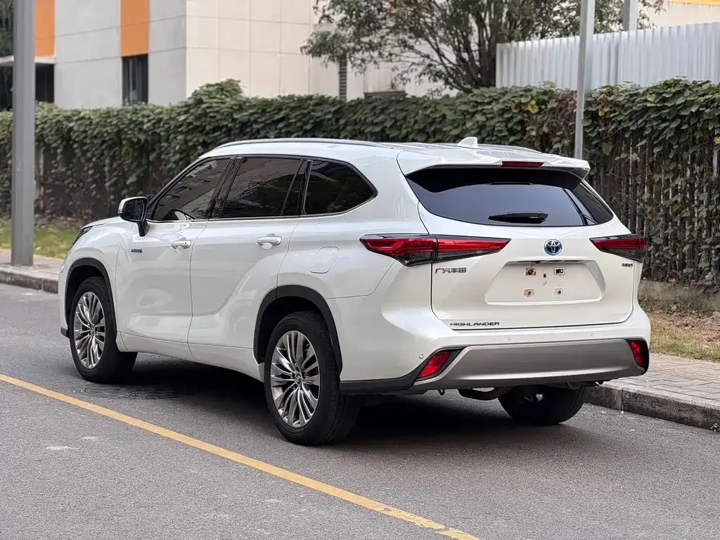 Toyota Highlander 2022 из CN, фото 8
