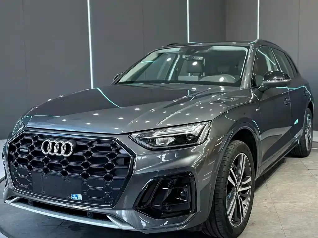 Audi Q5L 2022 из CN, фото 1