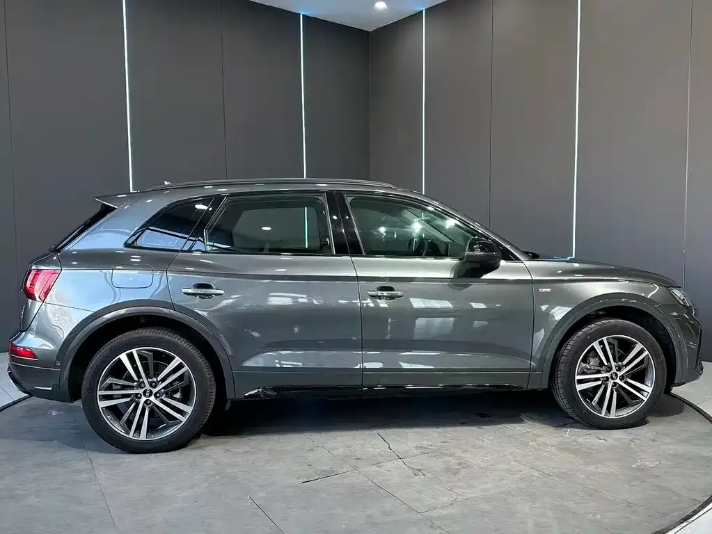Audi Q5L 2022 из CN, фото 6