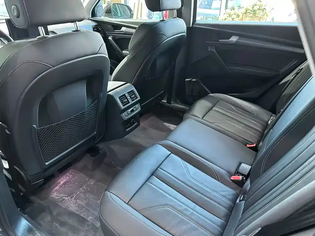 Audi Q5L 2022 из CN, фото 10