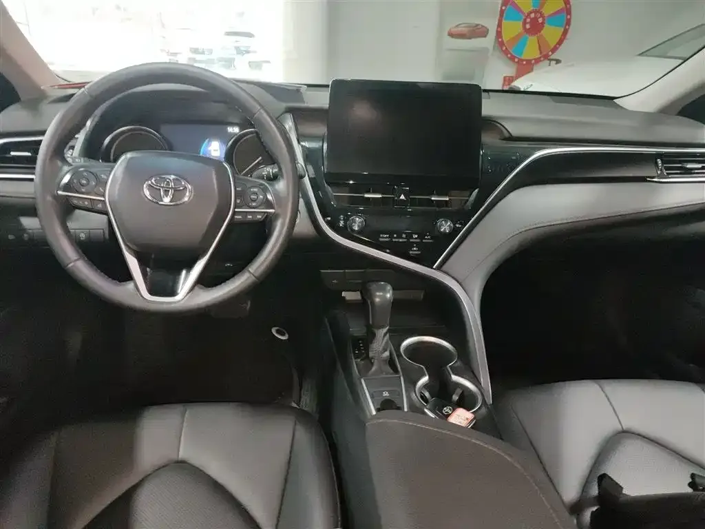 Toyota Camry 2023 из CN, фото 9