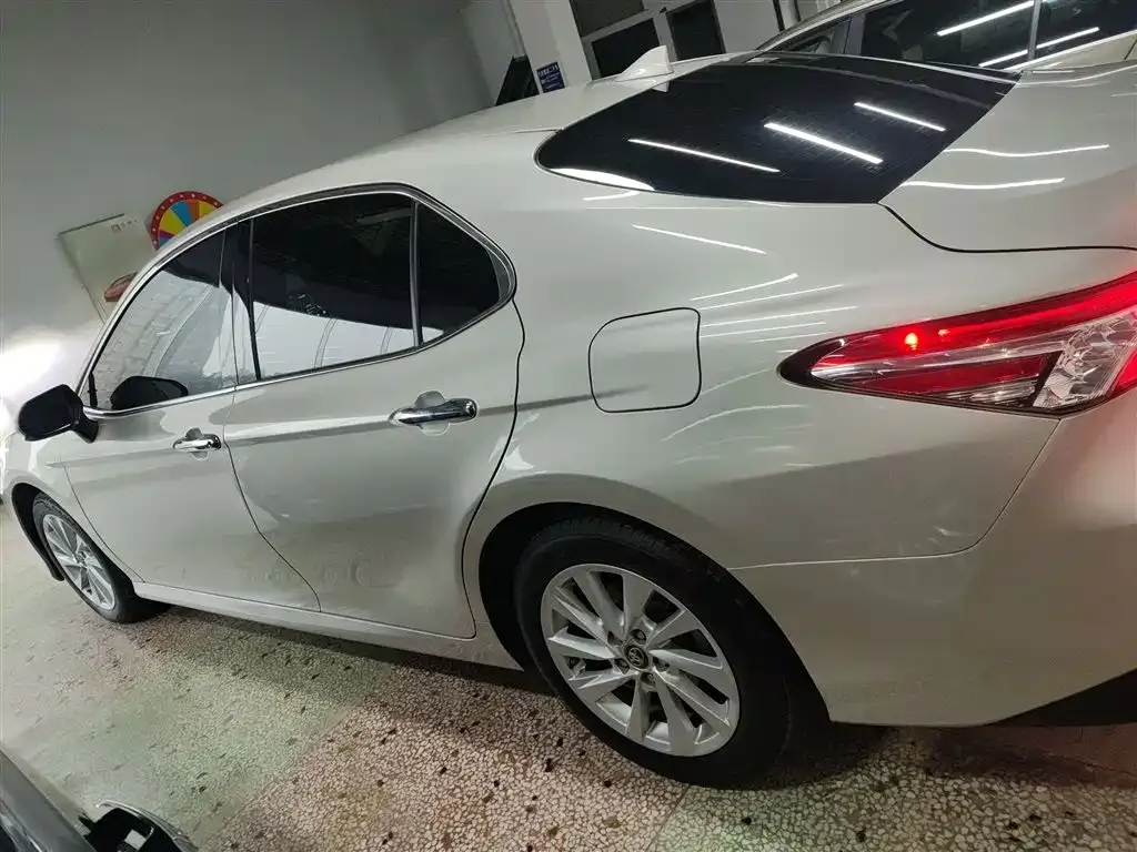 Toyota Camry 2023 из CN, фото 6