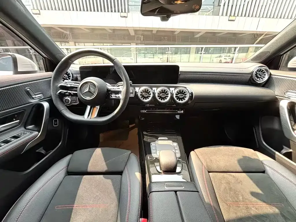 Mercedes-Benz A-Class 2023 из CN, фото 5