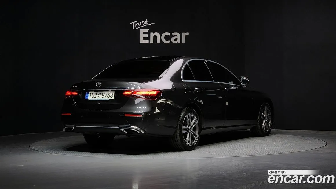 Mercedes-Benz E-Class 2023 из KR, фото 2