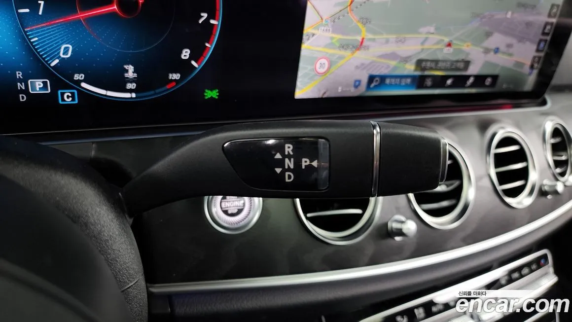 Mercedes-Benz E-Class 2023 из KR, фото 9