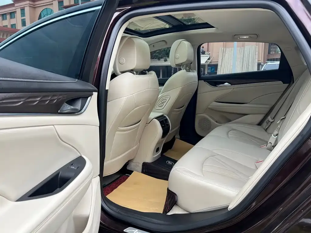 Buick LaCrosse 2022 из CN, фото 2
