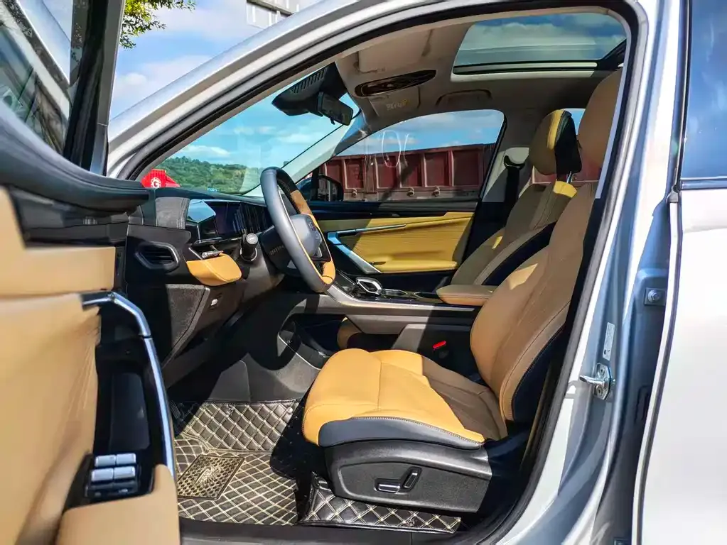 Geely Boyue L 2023 из CN, фото 6