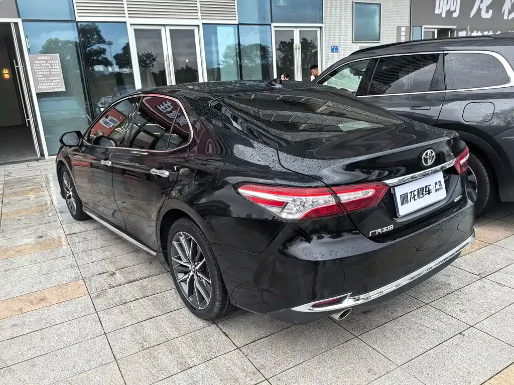 Toyota Camry 2023 из CN, фото 7
