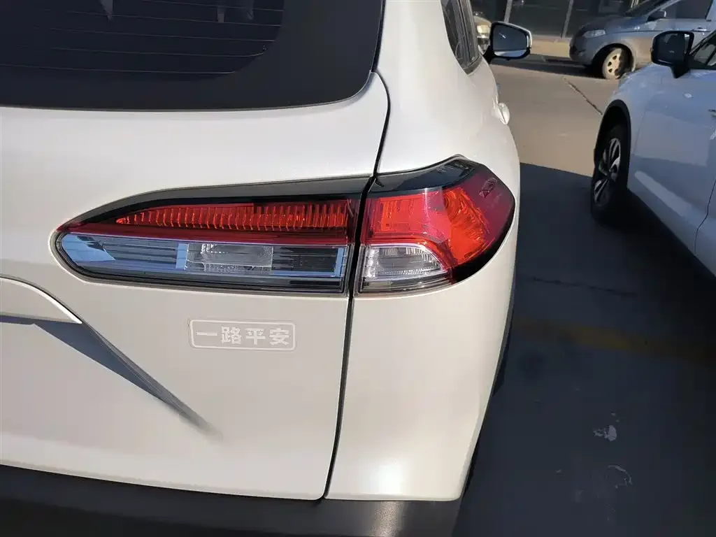 [object Object] Corolla Cross 2024 из CN, фото 8