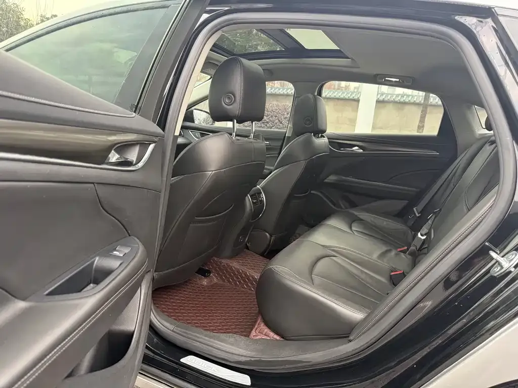 Buick LaCrosse 2022 из CN, фото 2