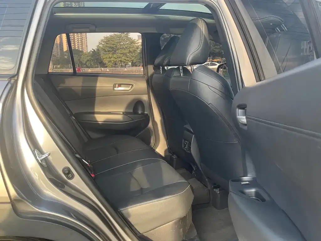 Toyota Frontlander 2023 из CN, фото 5