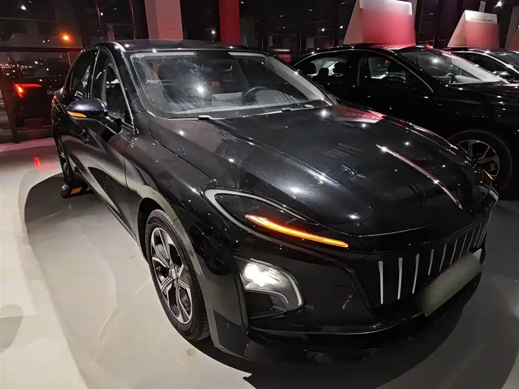 Hongqi E-QM5 2024 из CN, фото 4