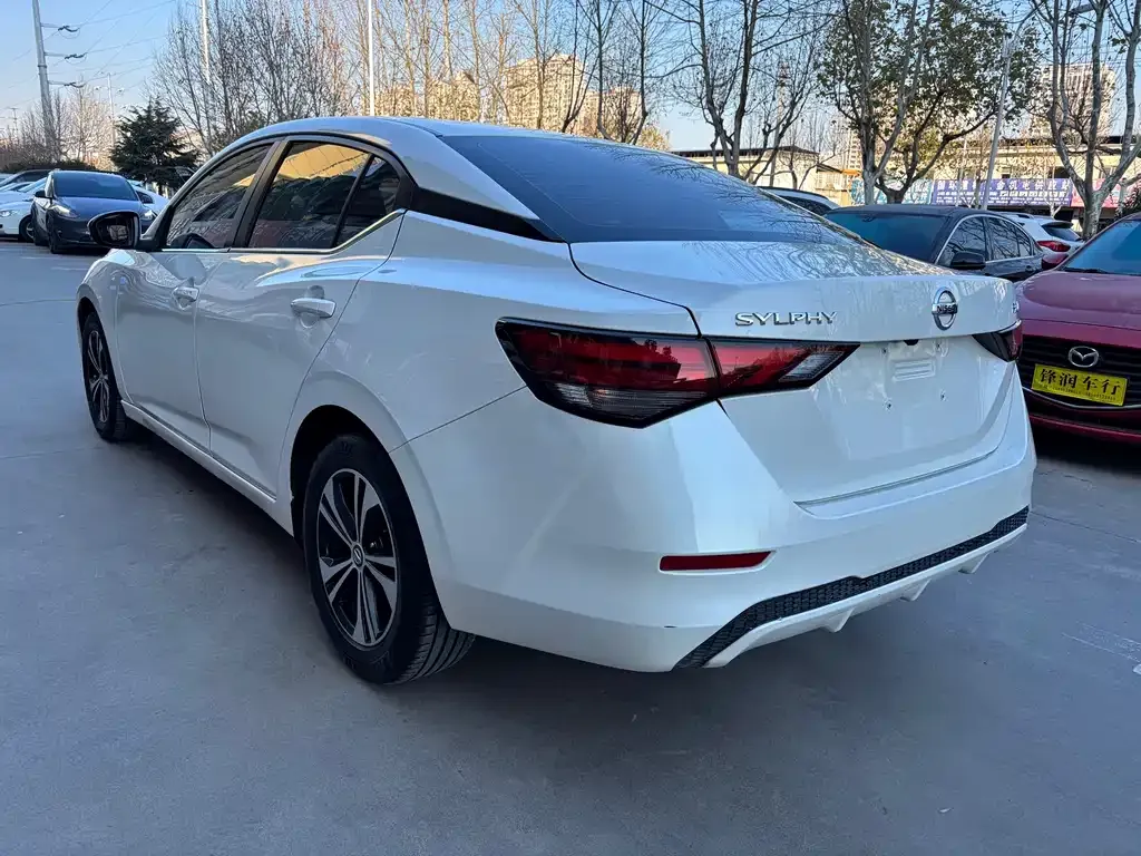 Nissan Sylphy 2023 из CN, фото 2