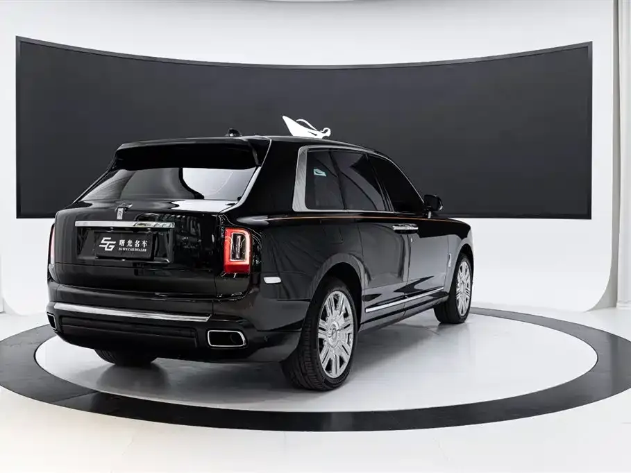 Rolls-Royce Cullinan 2024 из CN, фото 5