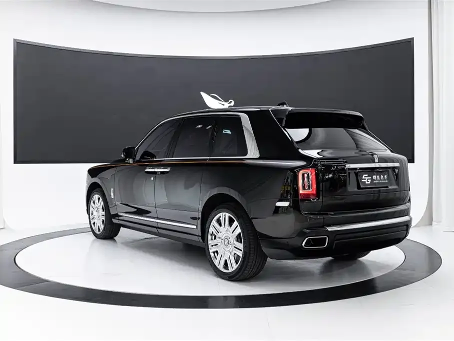 Rolls-Royce Cullinan 2024 из CN, фото 6