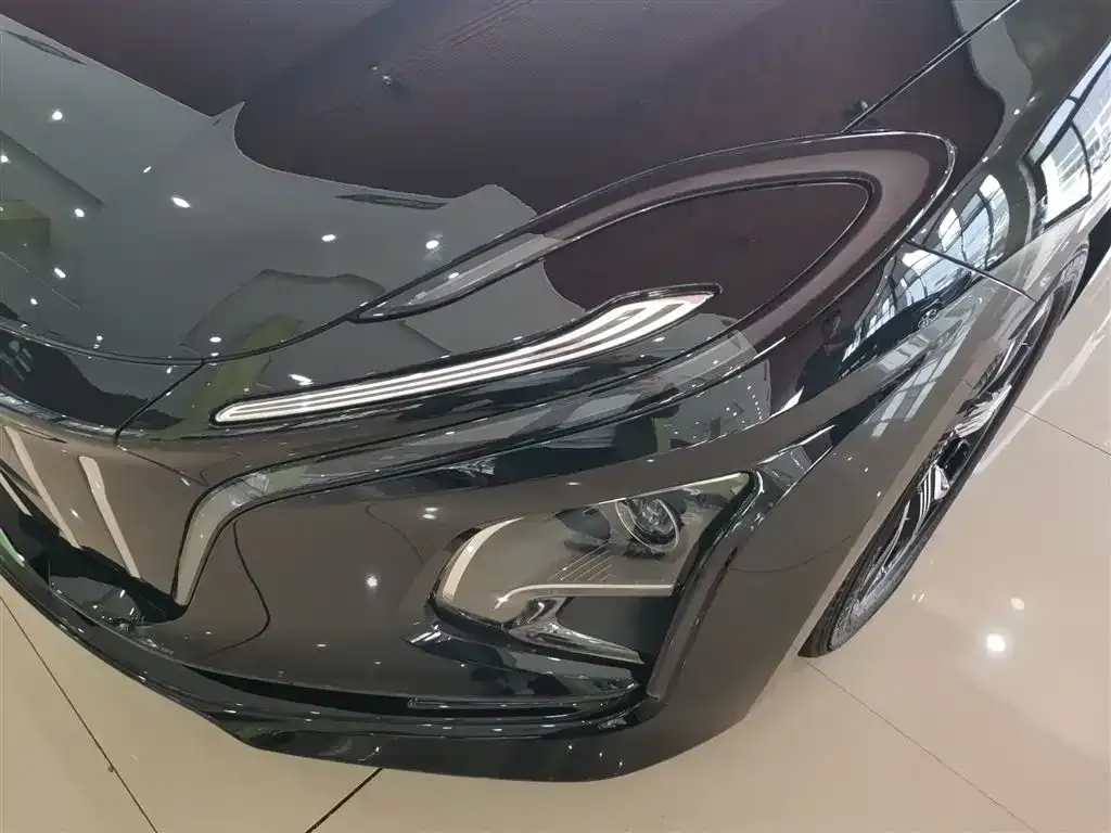 Hongqi E-QM5 2023 из CN, фото 7