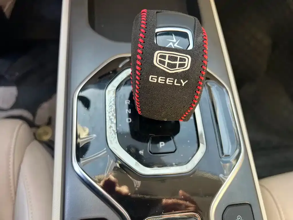 Geely Icon — фото 3