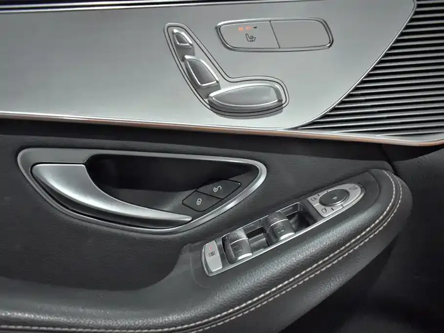 Mercedes-Benz EQC 2022 из CN, фото 2