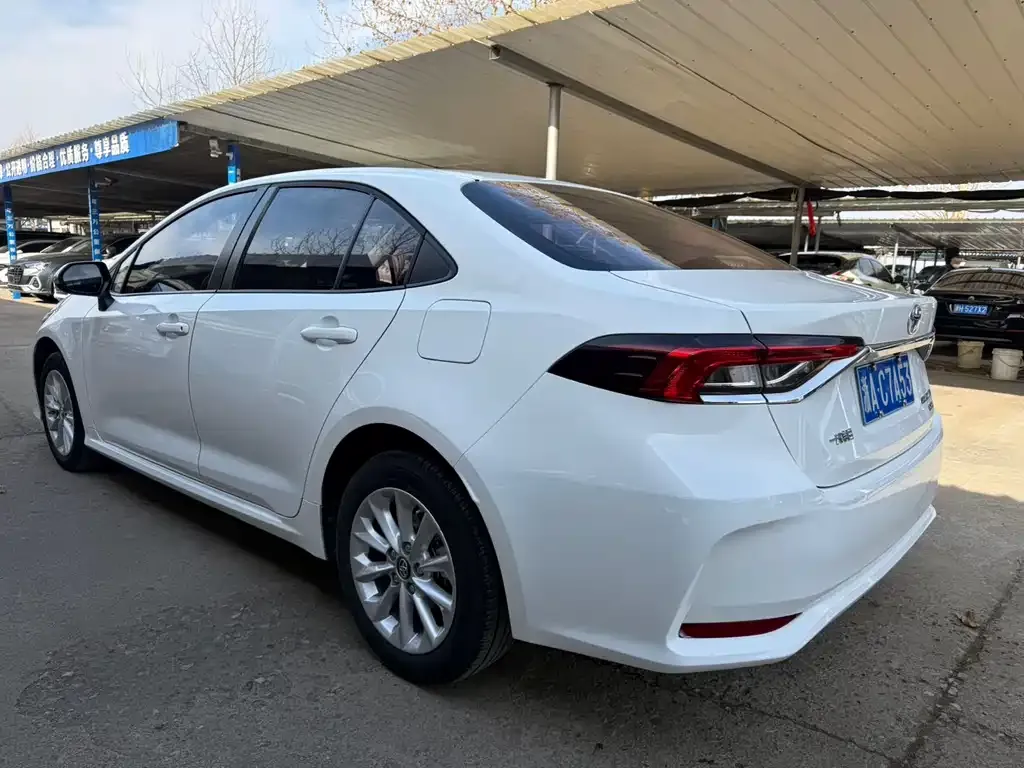 Toyota Corolla 2021 из CN, фото 8