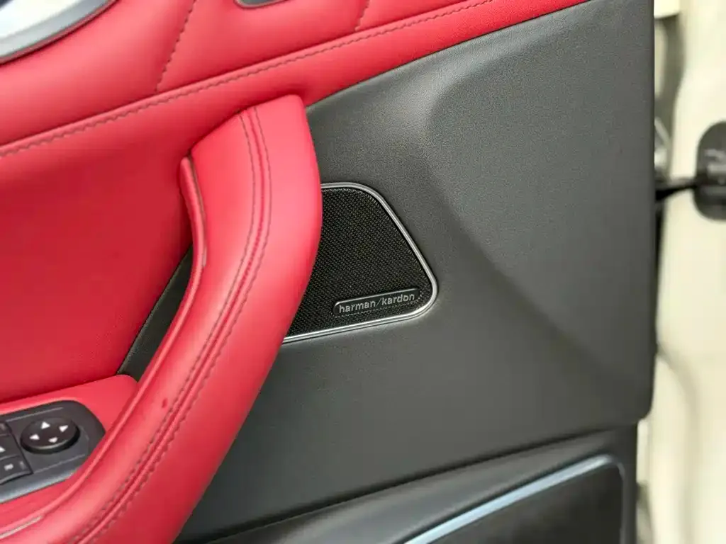 Maserati Levante 2023 из CN, фото 2