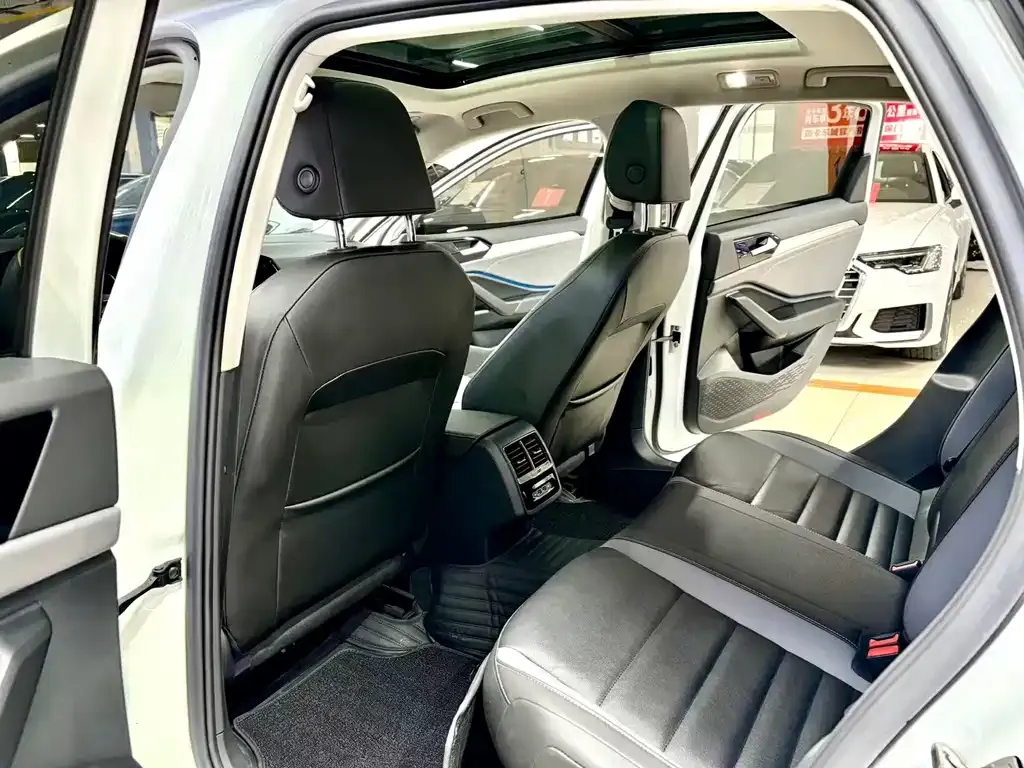 Volkswagen Sagitar 2022 из CN, фото 7