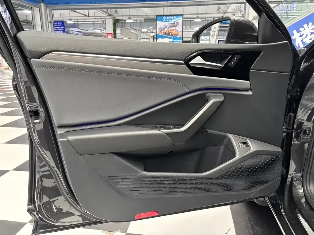 Volkswagen Sagitar 2022 из CN, фото 5
