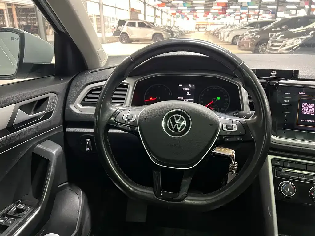 Volkswagen T-Roc 2021 из CN, фото 10