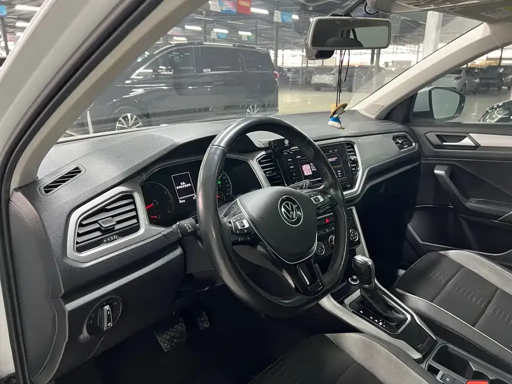 Volkswagen T-Roc 2021 из CN, фото 9