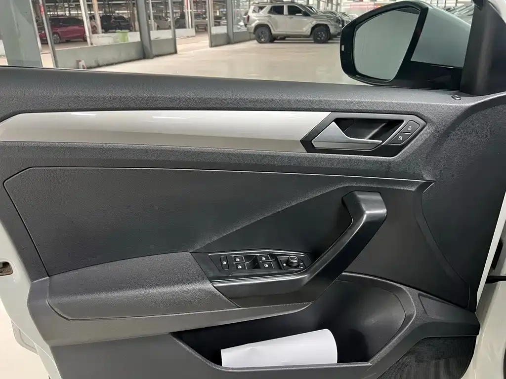 Volkswagen T-Roc 2021 из CN, фото 6